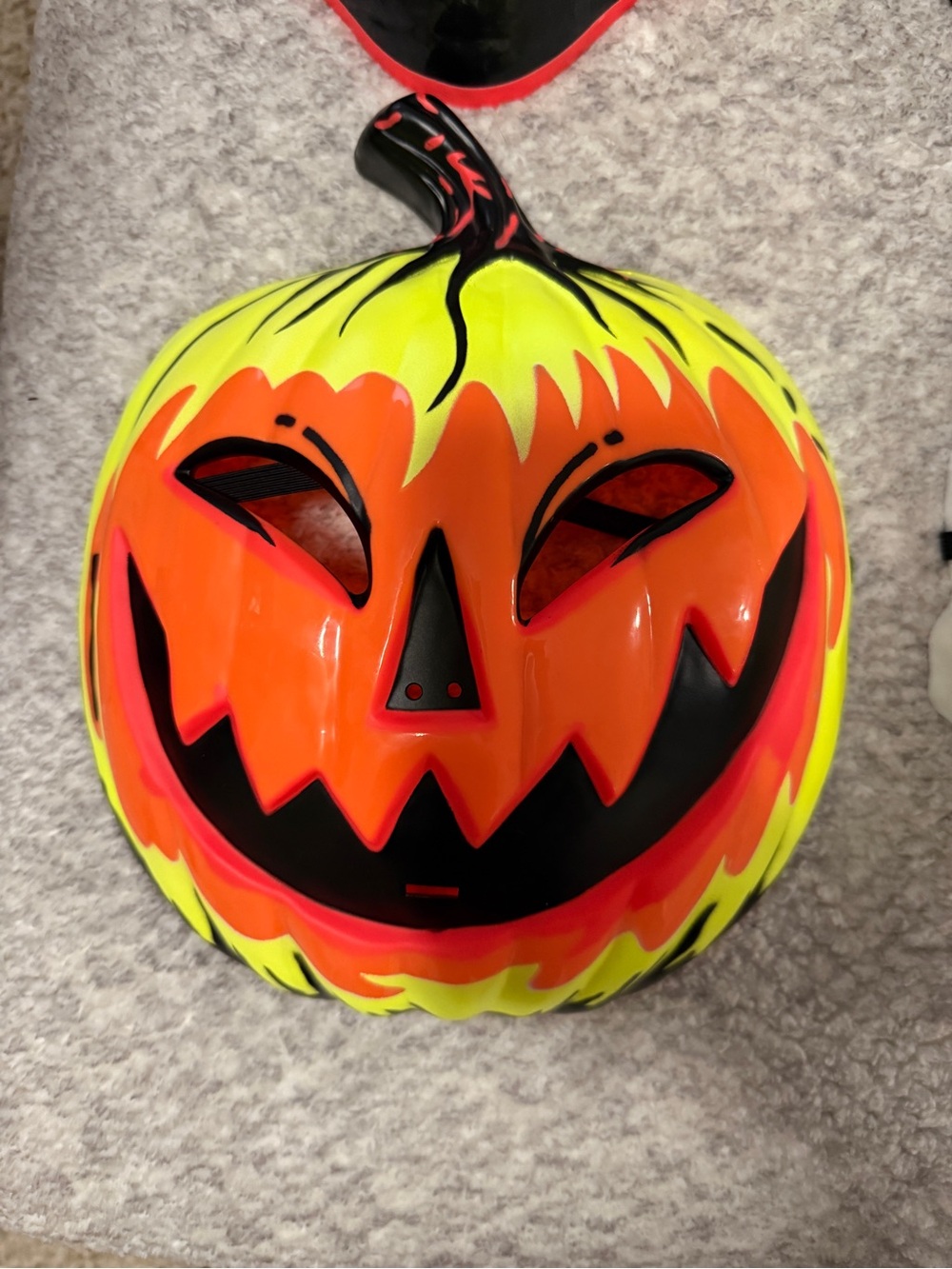 Set of 4 Target Brand Neon Halloween Monster Masks - Picture 4 of 7